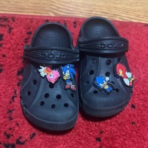CROCS Black Kids Clog Sandals with Sonic & Friends Charms